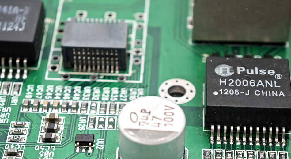 Tutkitaan teknologian ja palveluiden eroja globaalien PCBA-tehtaiden välillä