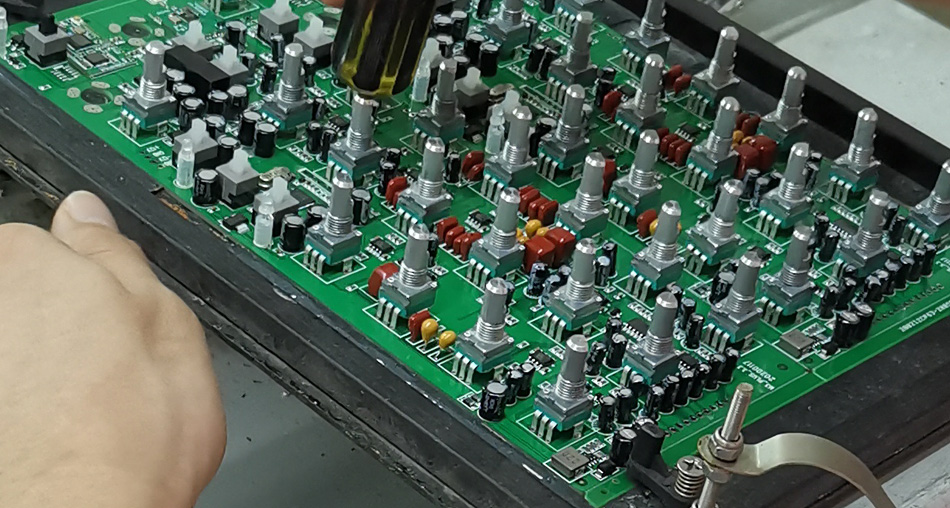 Kuinka vähentää PCBA-tehtaiden tuotantokustannuksia optimoimalla toimitusketju?