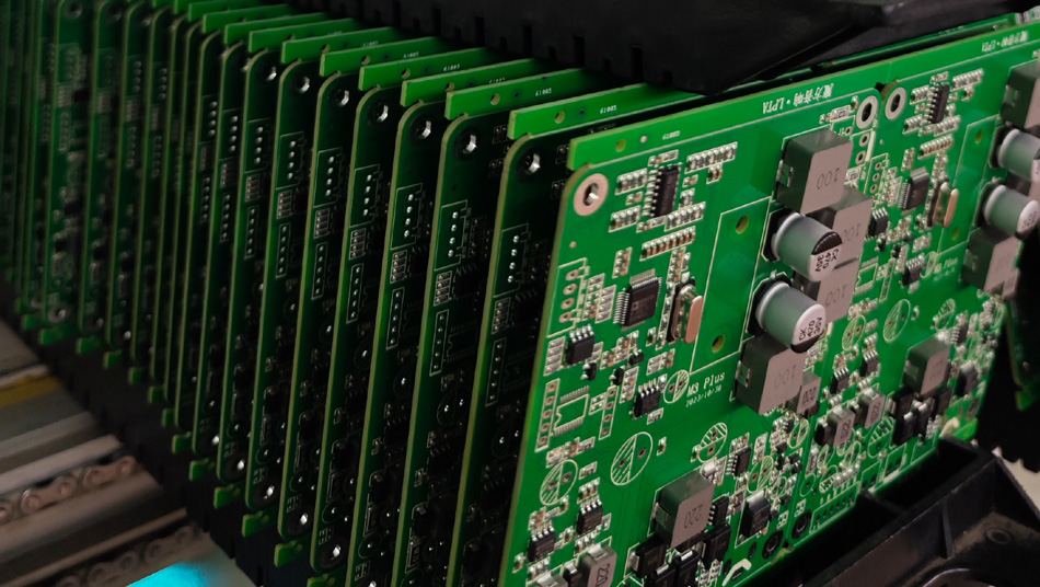 PCBA-tehtaiden koko prosessin laadunvalvontajärjestelmän purkaminen