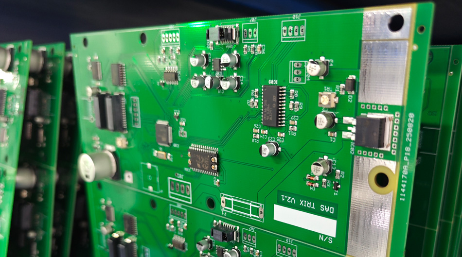 Miten PCBA-tehtaat voivat parantaa tuotteidensa kilpailukykyä kehittyneiden SMT-prosessien avulla?